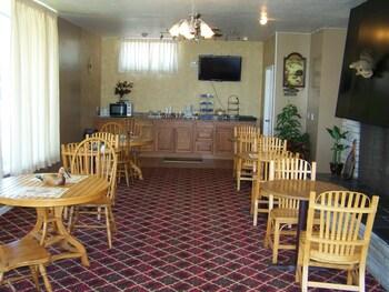 Lake Erie Lodge Bagian luar foto
